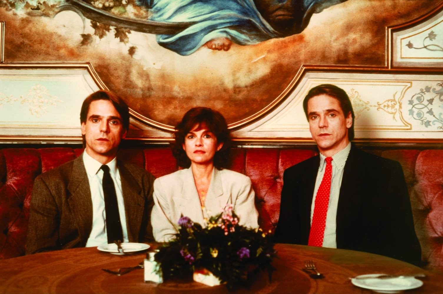 Фильм Связанные насмерть (1988). Кадр N134183
