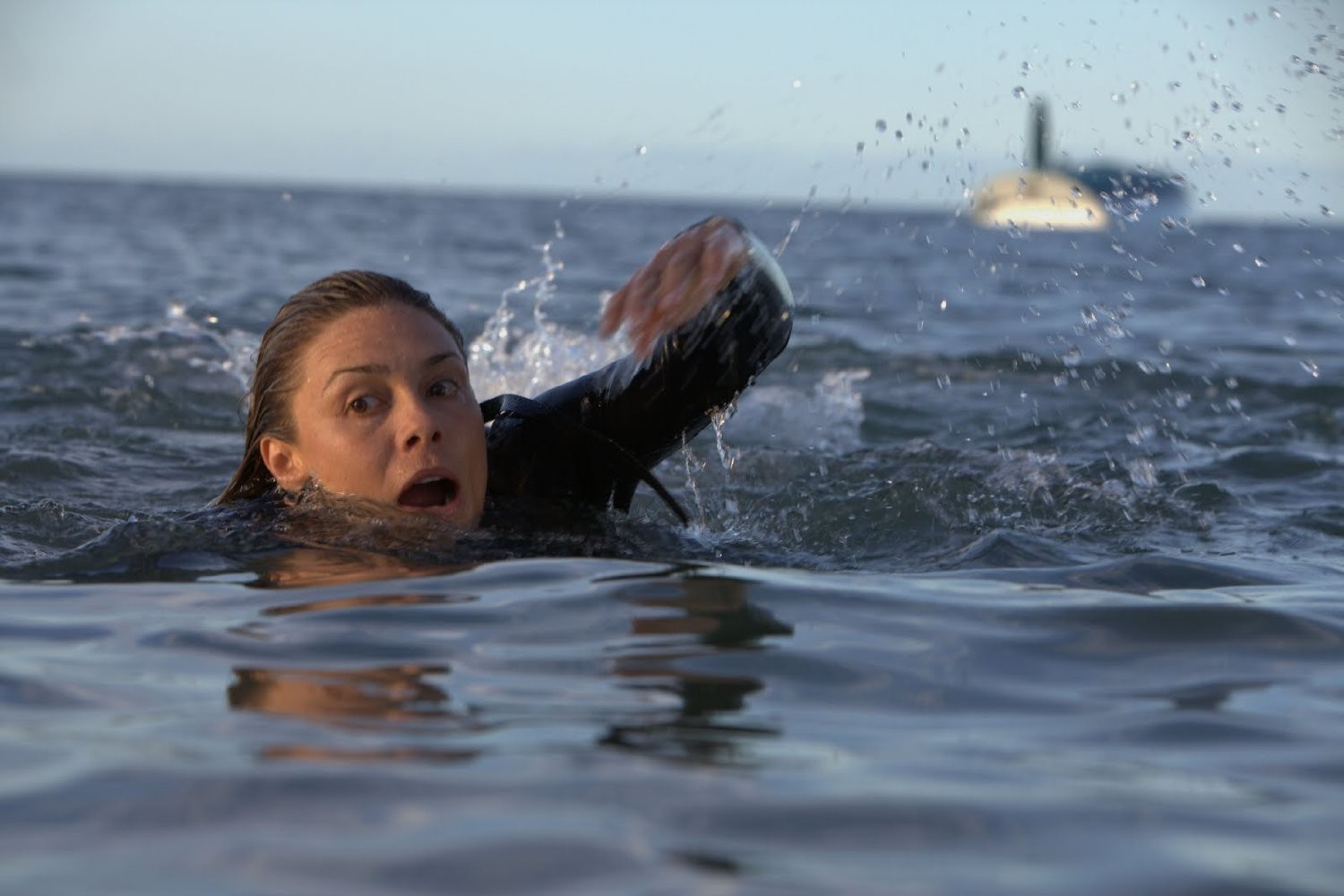 Фильм Открытое море: Новые жертвы (2010). Кадр N139420
