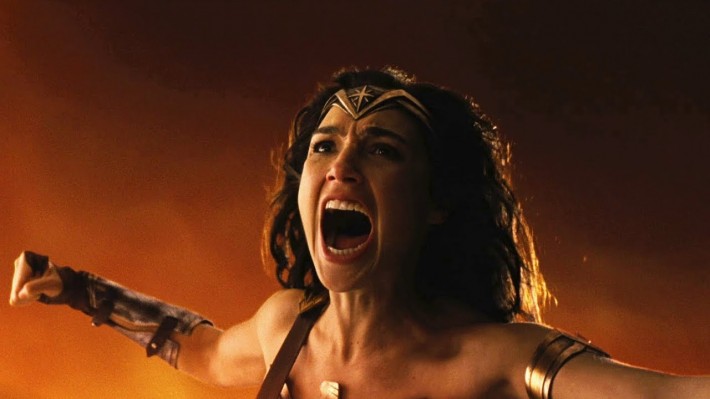 Warner Bros. отложила премьеру Чудо-женщины 2