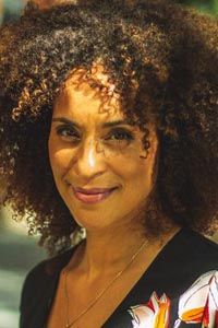 Керин Парсонс (Karyn Parsons)