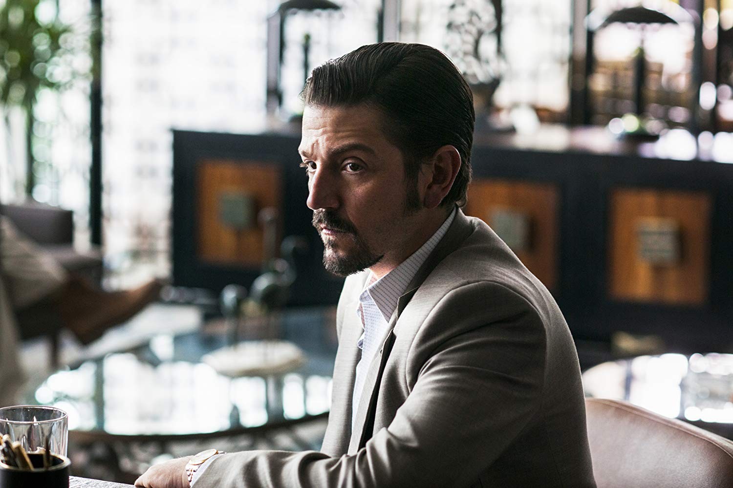 Сериал Нарки: Мексика (2018-2021). Кадр N148872