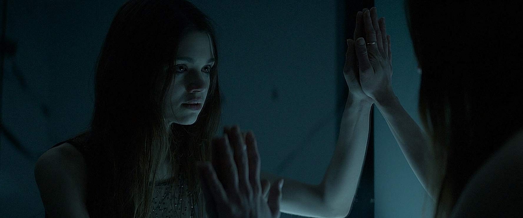 Фильм Темное зеркало (2018). Кадр N151619