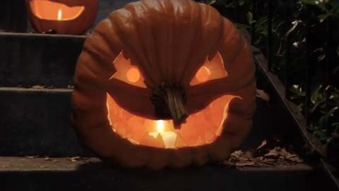 Дублированный трейлер №2 фильма "Ужастики 2: Беспокойный Хеллоуин"