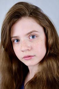 Ли Гудкайнд (Leah Goodkind)