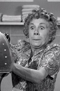 Би Бенадерет (Bea Benaderet)