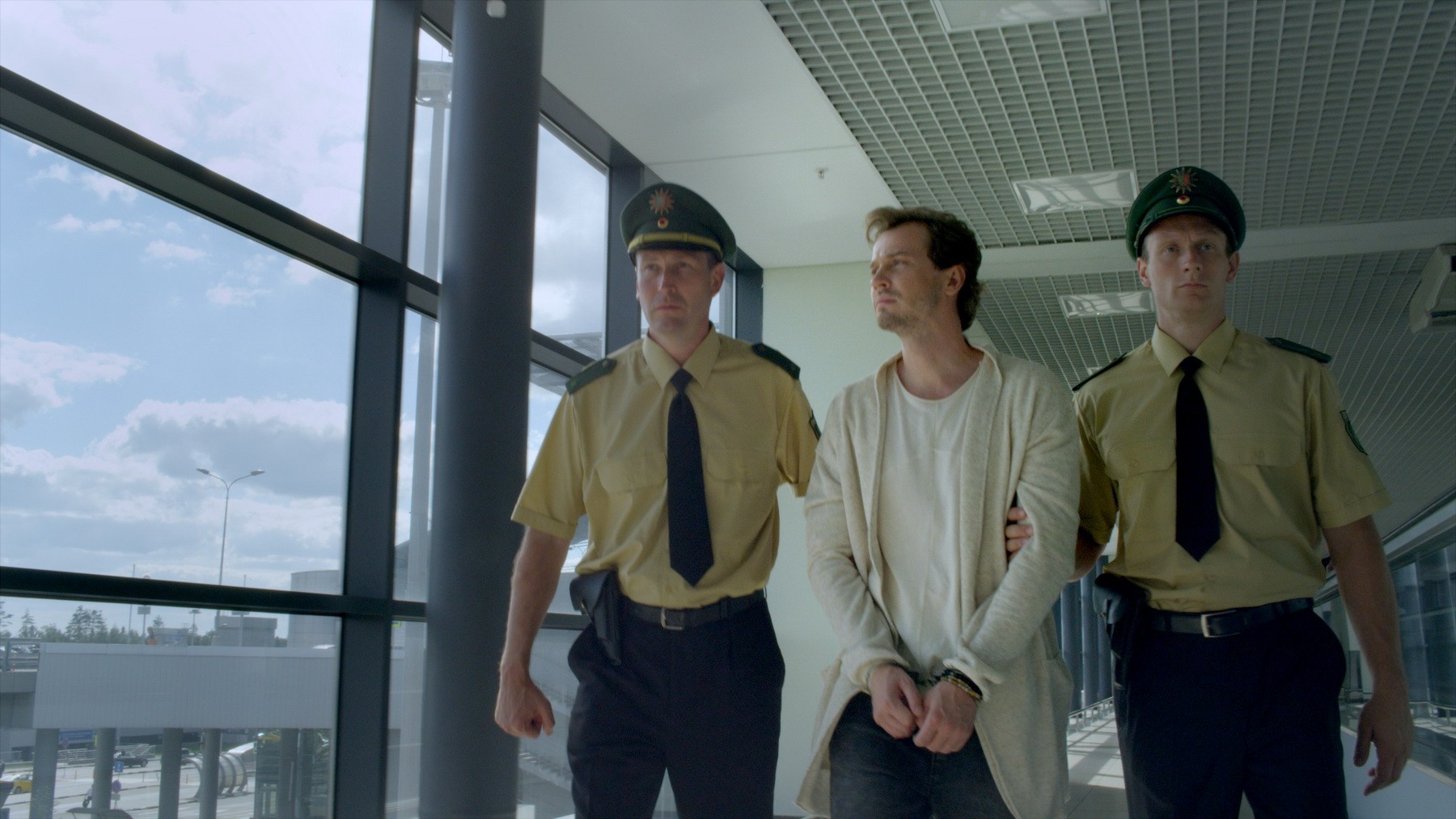 Сериал Правила механика замков (2019). Кадр N153450