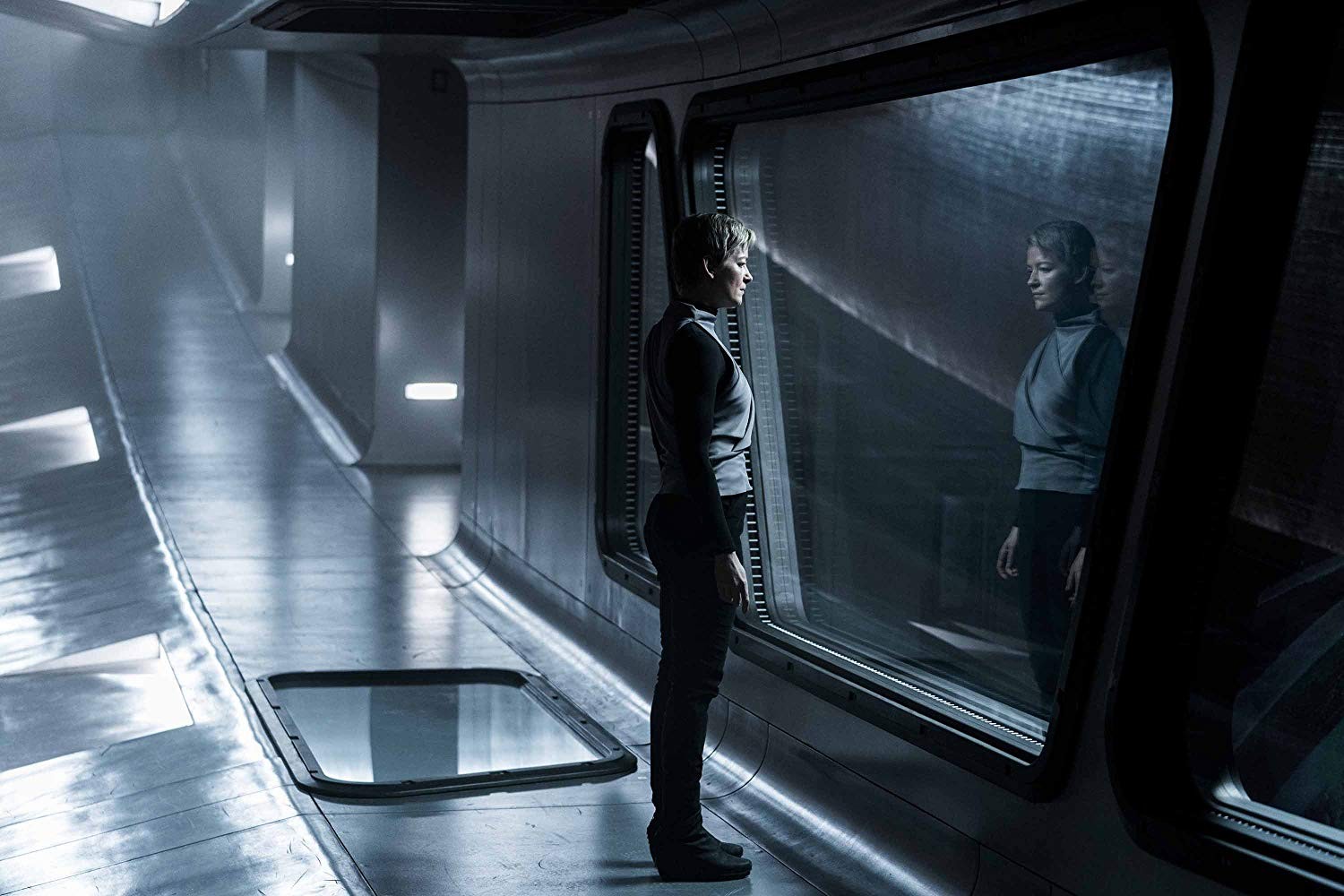 Сериал Летящие сквозь ночь (2018). Кадр N153579