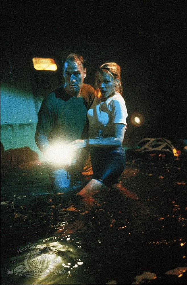 Фильм Тварь Питера Бенчли (1998). Кадр N154248