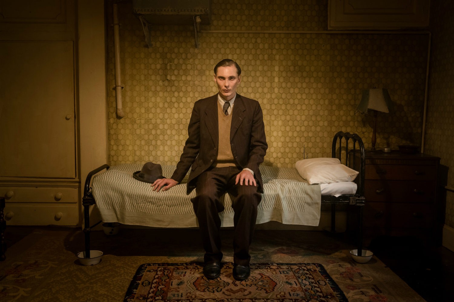 Сериал Убийства по алфавиту (2019). Кадр N154277