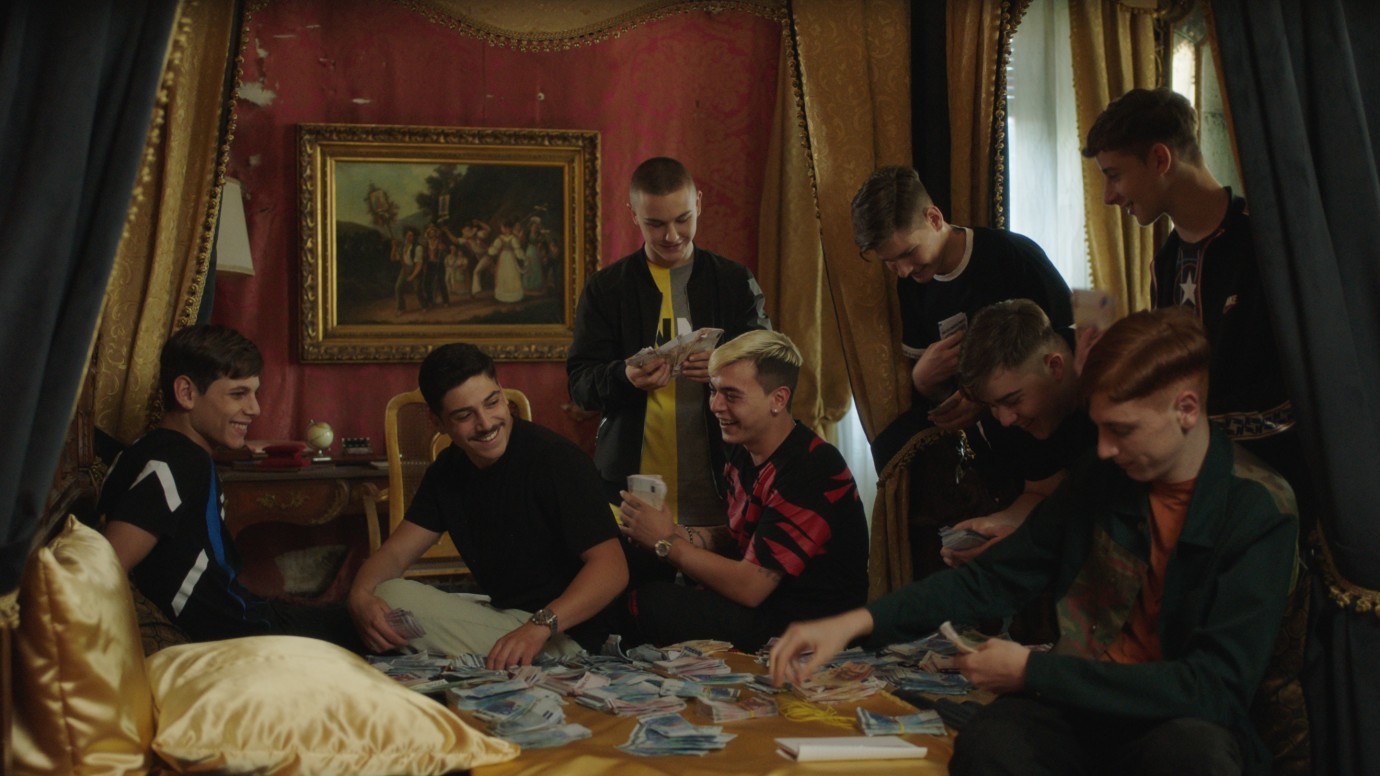 Фильм Пираньи Неаполя (2019). Кадр N155660