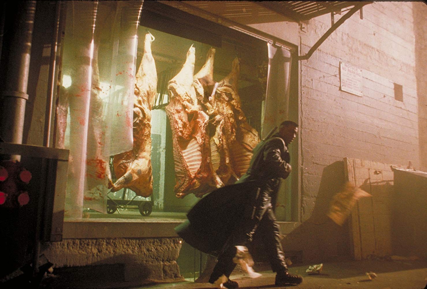 Фильм Блэйд (1998). Кадр N156669