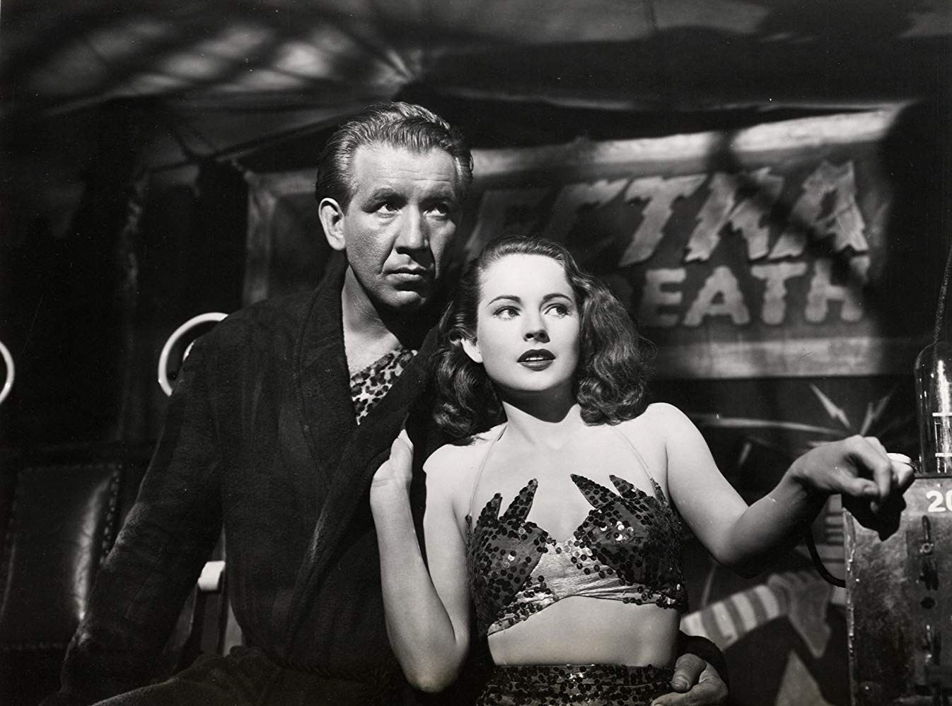 Фильм Аллея кошмаров (1947). Кадр N157621