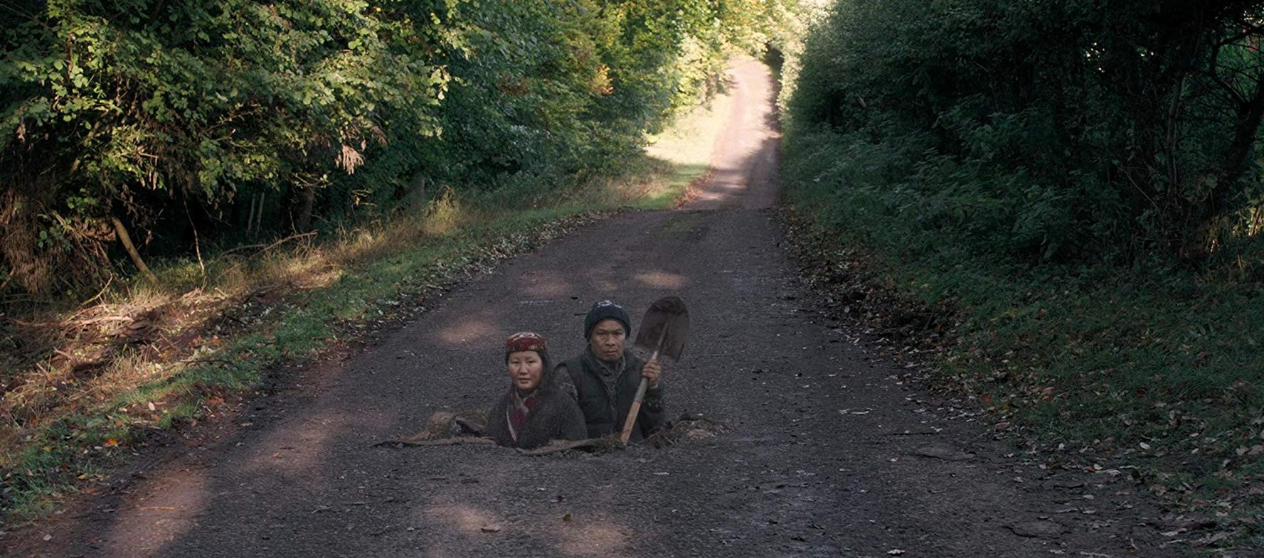Сериал Благие знамения (2019-2024). Кадр N166174