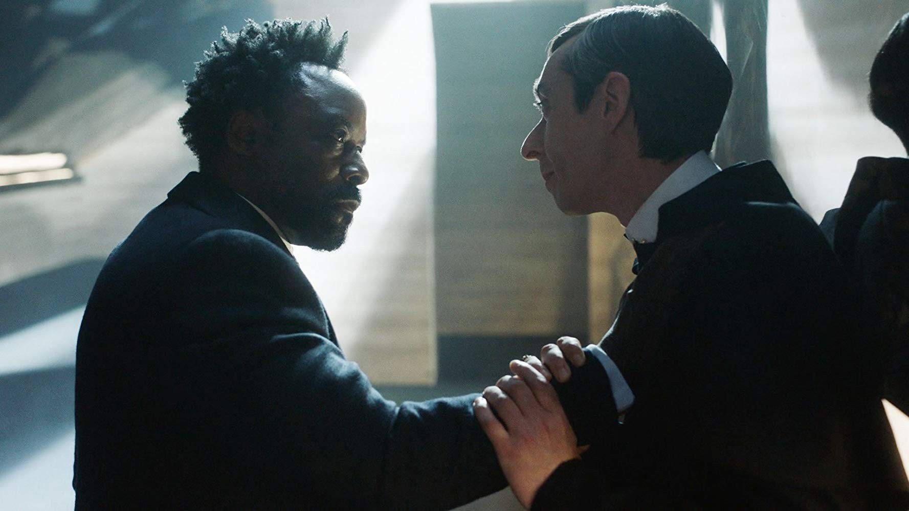 Сериал Темные начала (2019-2022). Кадр N166193