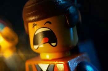 Universal перехватила у Warner Bros. контракт с Lego