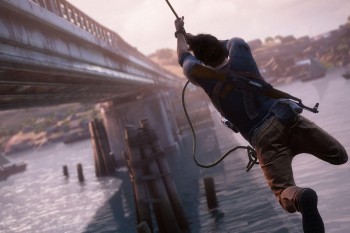 Том Холланд показал первый кадр со съемок "Uncharted"