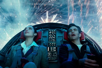 "Чудо-женщину 2" выпустят одновременно в кинотеатрах и на HBO Max