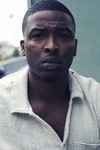 Закари Момо (Zackary Momoh)