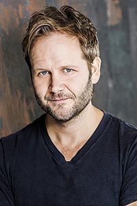 Эван Булиунг (Evan Buliung)