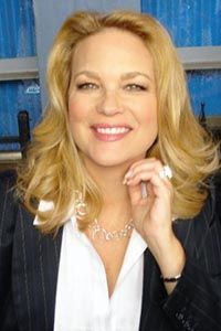 Лиэнн Ханли (Leann Hunley)
