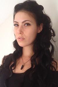 Николь Дикинсон (Nicole Dickinson)