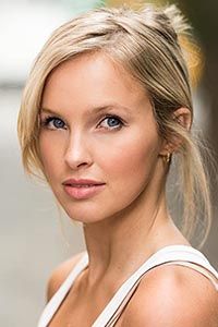 Алисия Бэнит (Alicia Banit)