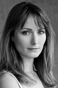 Анна Маделей (Anna Madeley)