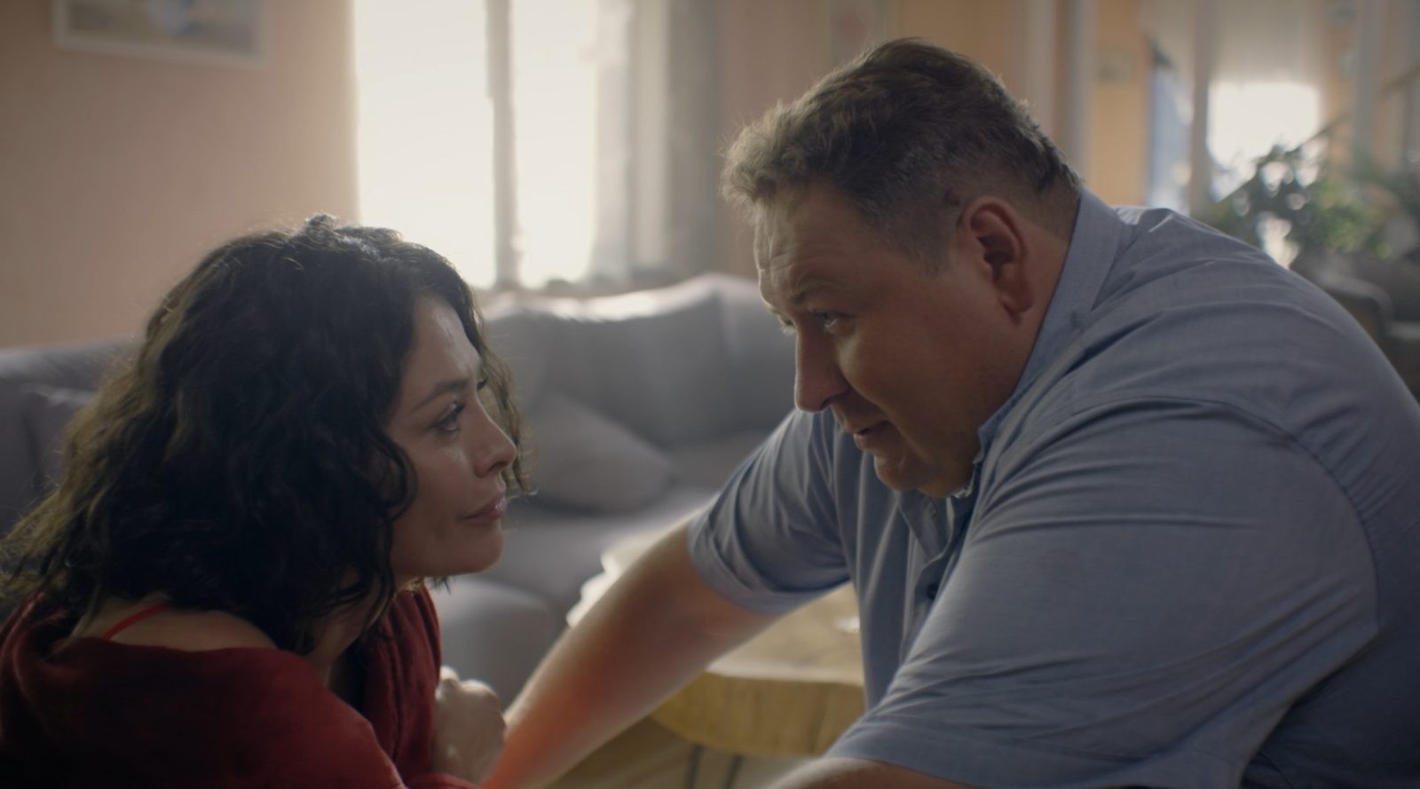 Сериал Разбитое зеркало (2020). Кадр N171418