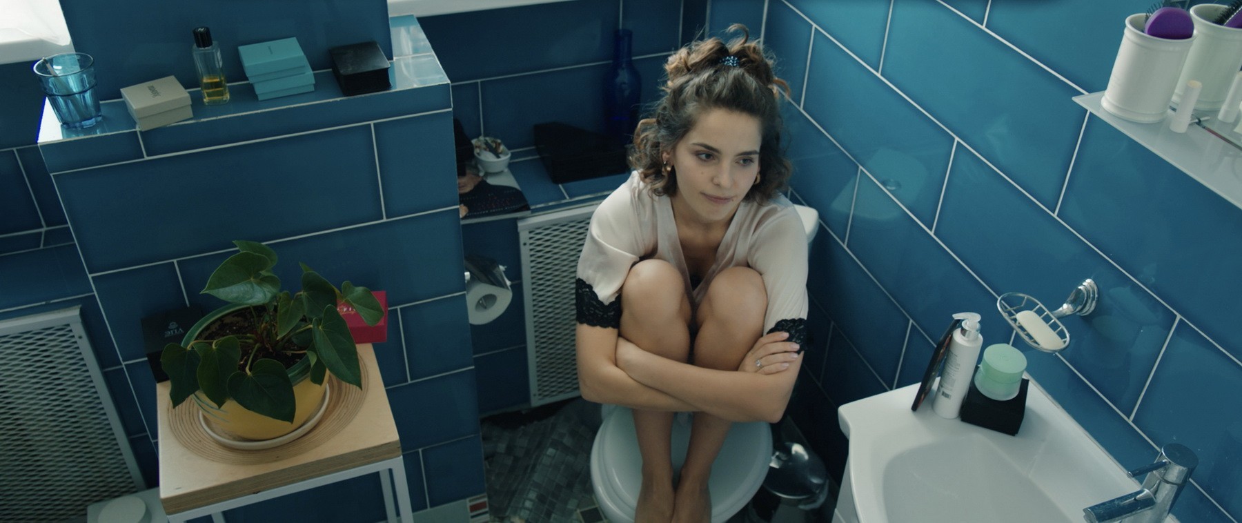 Сериал Любовь в нерабочие недели (2020). Кадр N173590