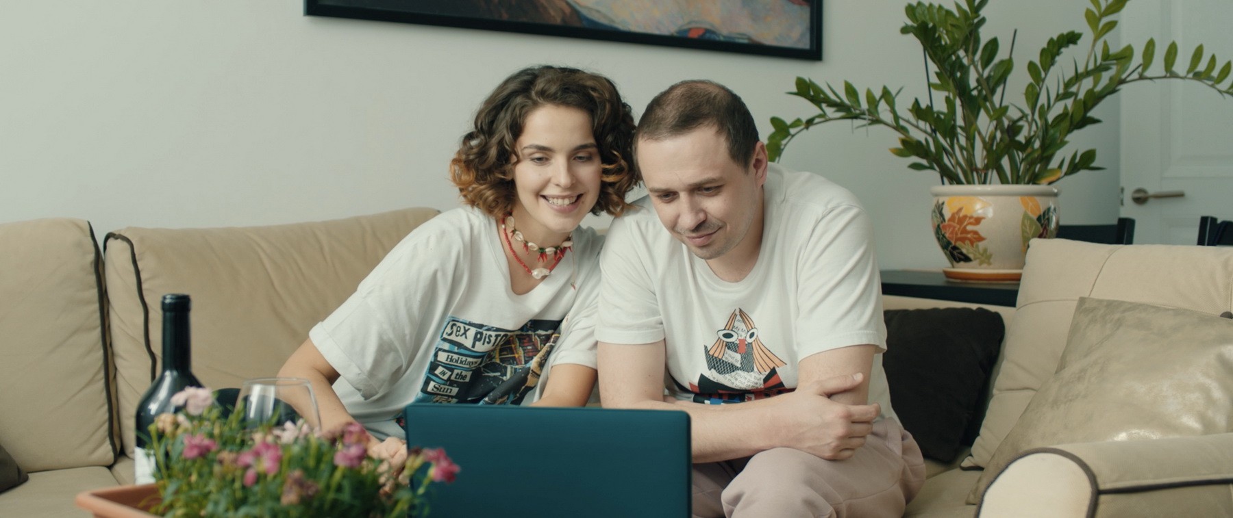 Сериал Любовь в нерабочие недели (2020). Кадр N173586