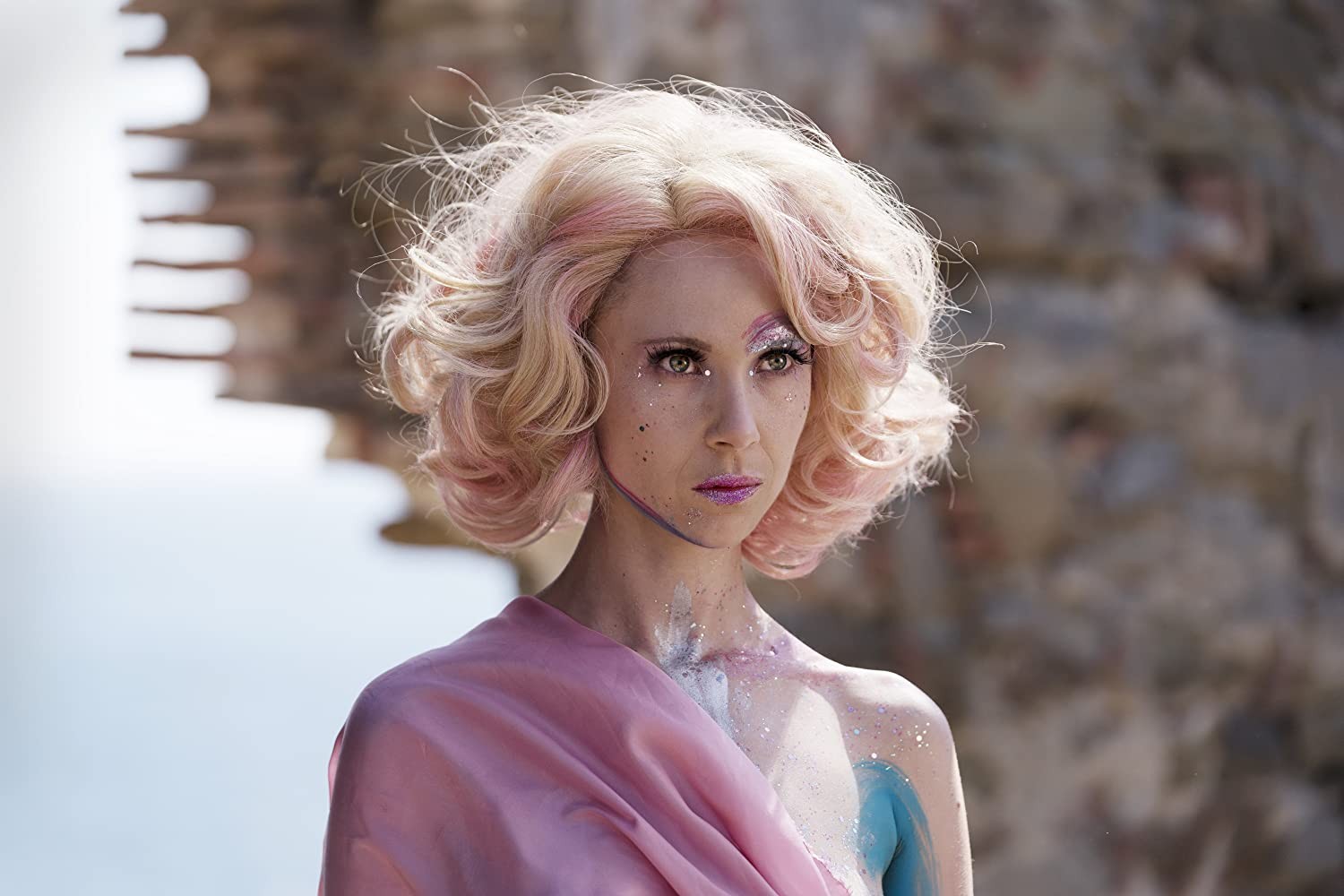 Сериал Маленькие пташки (2020). Кадр N174231