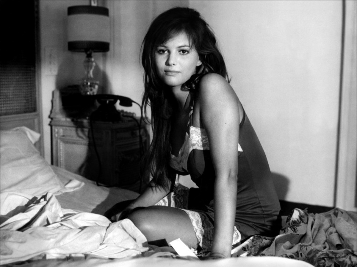 Кадр N174507 из фильма Девушка с чемоданом / La ragazza con la valigia (1961)