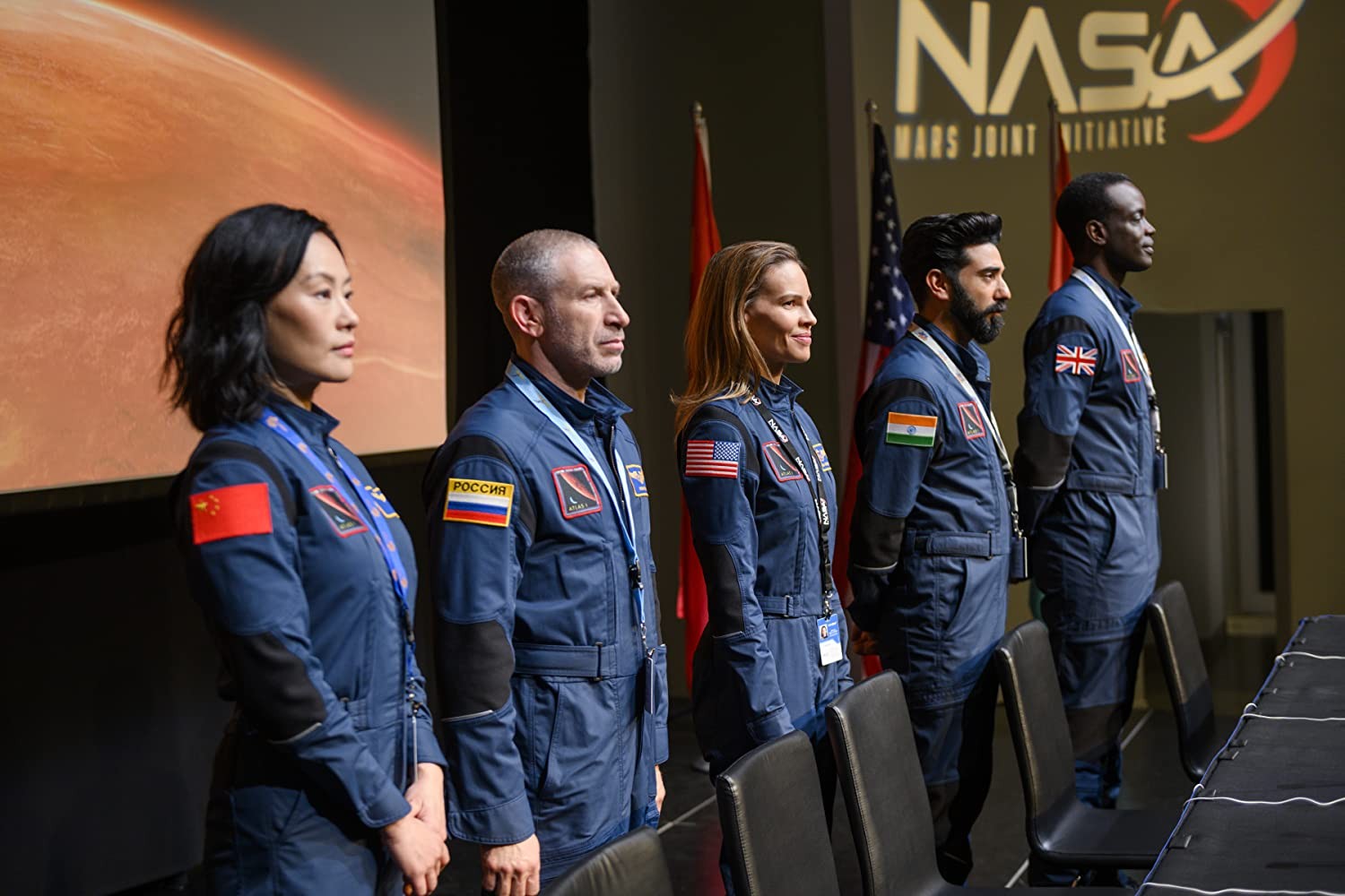 Сериал Вдали (2020). Кадр N174560