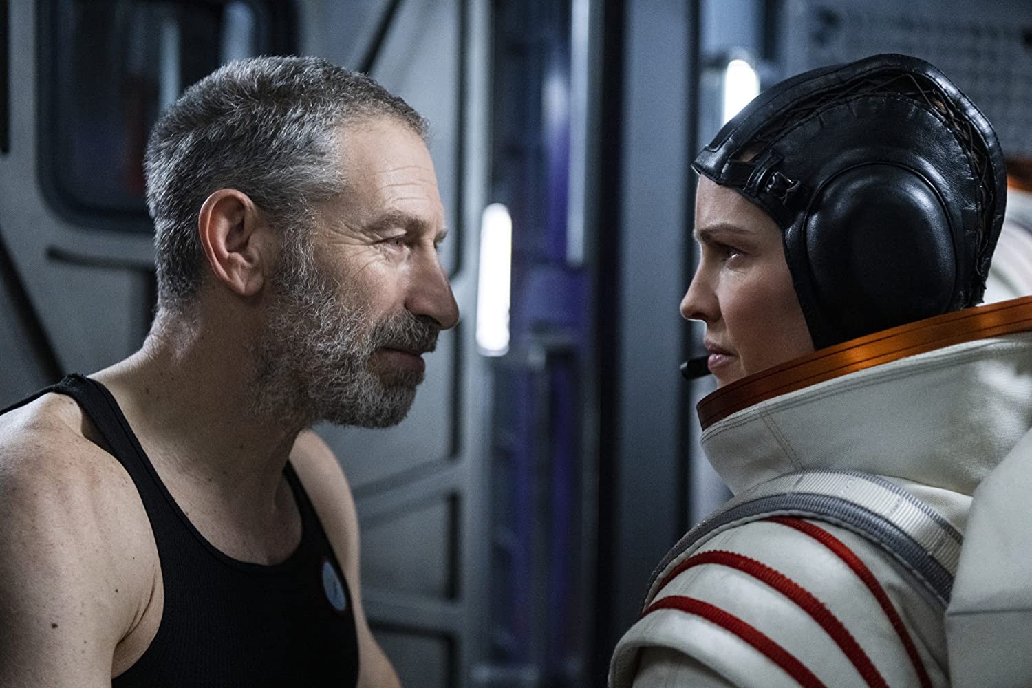 Сериал Вдали (2020). Кадр N174563