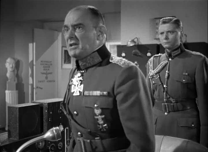 Фильм Триумф Тарзана (1943). Кадр N178493