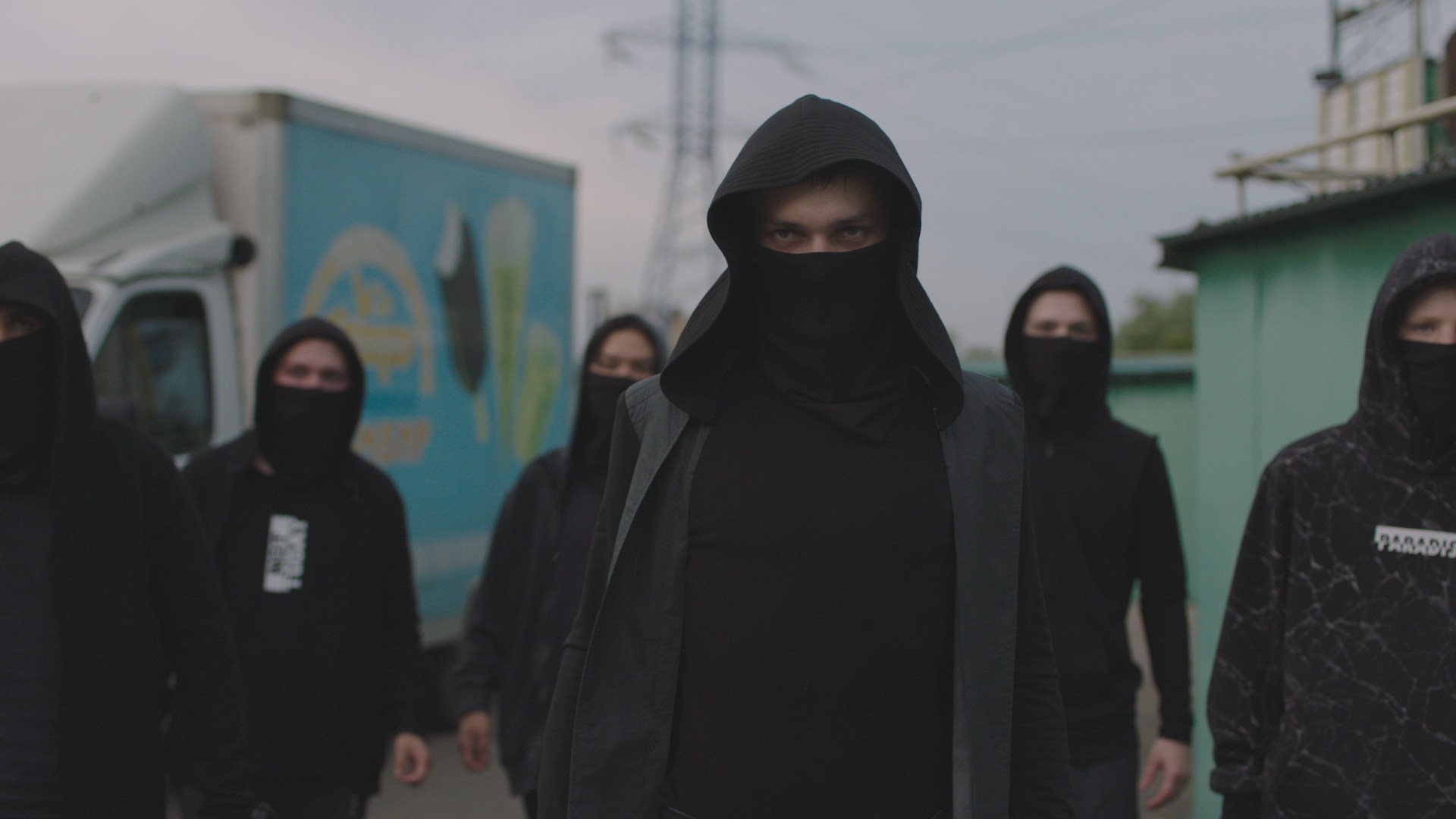 Фильм Выйти из группы (2021). Кадр N178735