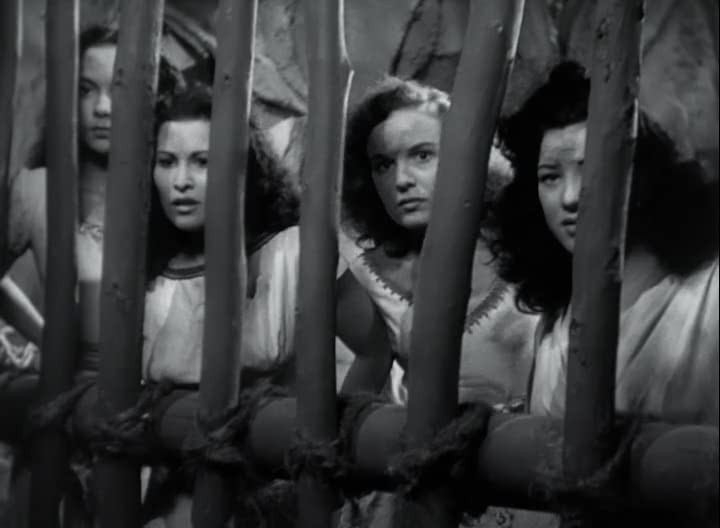 Фильм Тарзан и женщина-леопард (1946). Кадр N178978