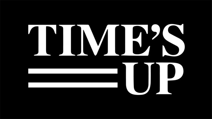 Движение Time’s Up осудило возвращение Бретта Рэтнера