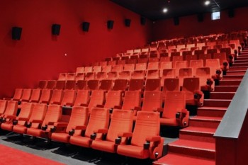В Европе кинотеатры закрываются из-за коронавируса