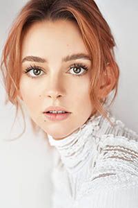 Наташа Бассетт (Natasha Bassett)