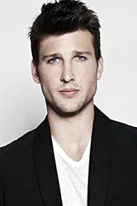 Паркер Янг / Parker Young