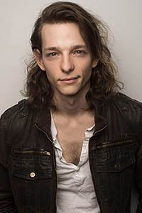 Майк Фейст (Mike Faist)