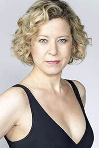 Николь Андерхэй (Nicole Underhay)