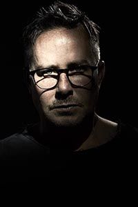 Дин Армстронг (Dean Armstrong)