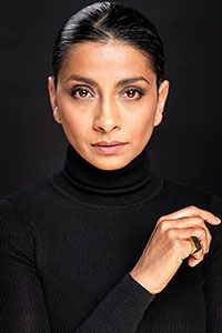 Аеша Мансур (Ayesha Mansur Gonsalves)