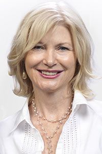 Бет Бродерик (Beth Broderick)