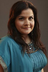 Нина Вадиа (Nina Wadia)