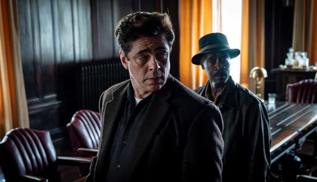 Фильм Без резких движений (2021). Кадр N186367
