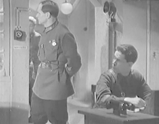 Фильм Небо Москвы (1944). Кадр N187282