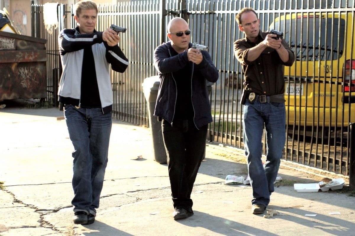 Сериал Щит (2002-2008). Кадр N187999